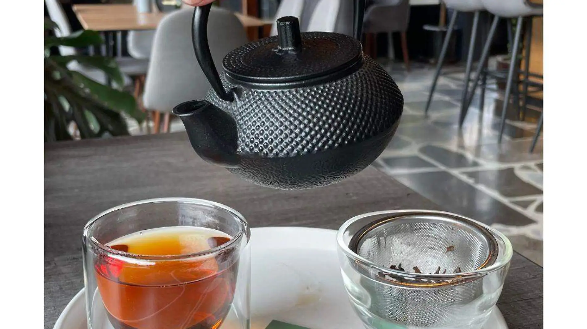 té (1)